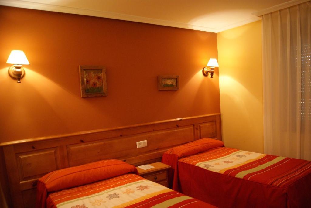 Hotel Garganta Del Cares Poncebos Zimmer foto