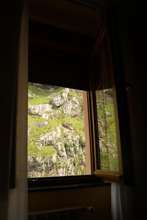 Hotel Garganta Del Cares Poncebos Zimmer foto