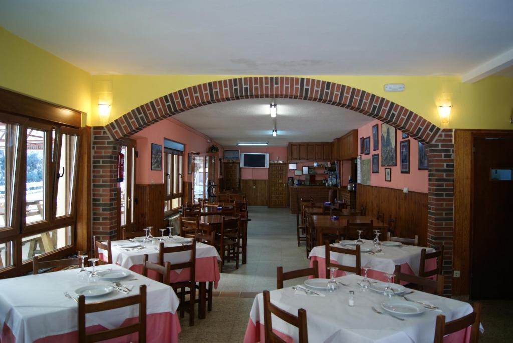 Hotel Garganta Del Cares Poncebos Exterior foto